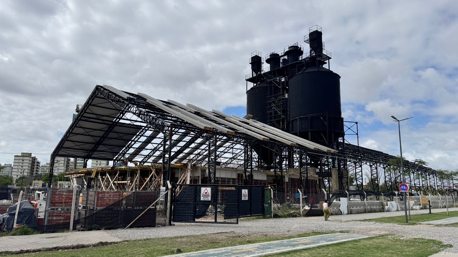 Obra de galpón con PanelYA — enero 2025